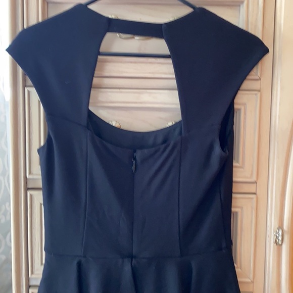 Bebe Bodycon Peplum Dress - Picture 6 of 8